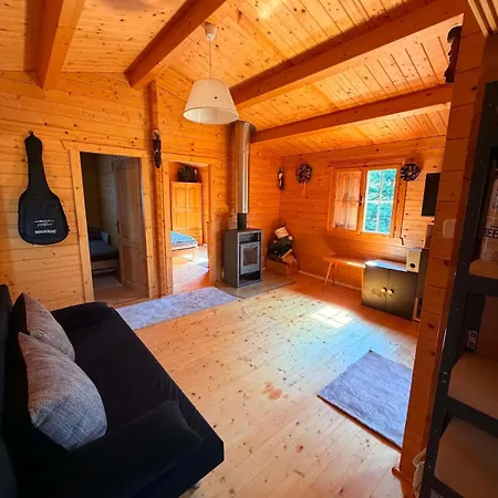 Vakantiehuis Cosy Under The Rock Briestie