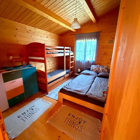 Vakantiehuis Cosy Under The Rock *